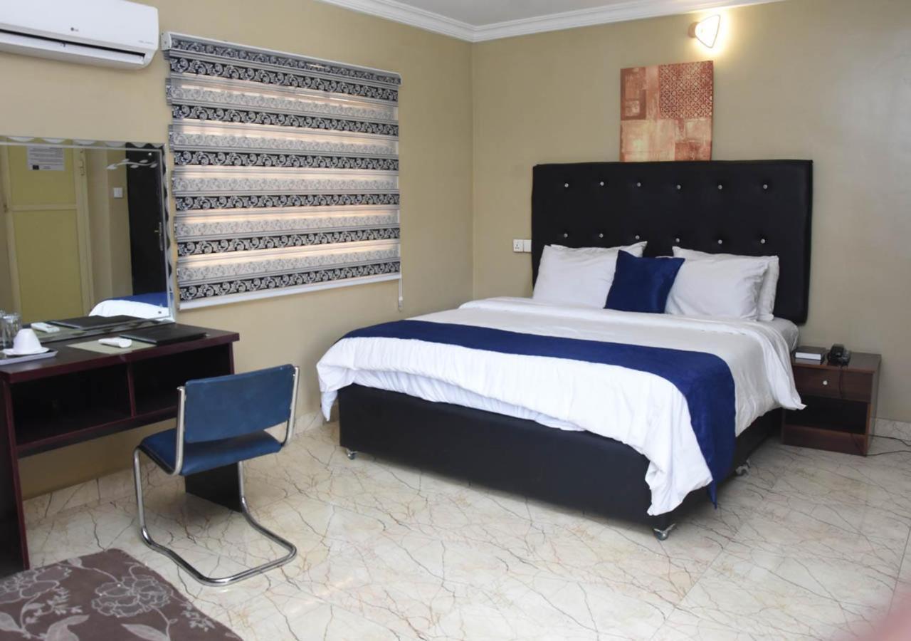 24-7 Electricity Agore Hotels And Suites Ltd Awoyaya Exterior foto