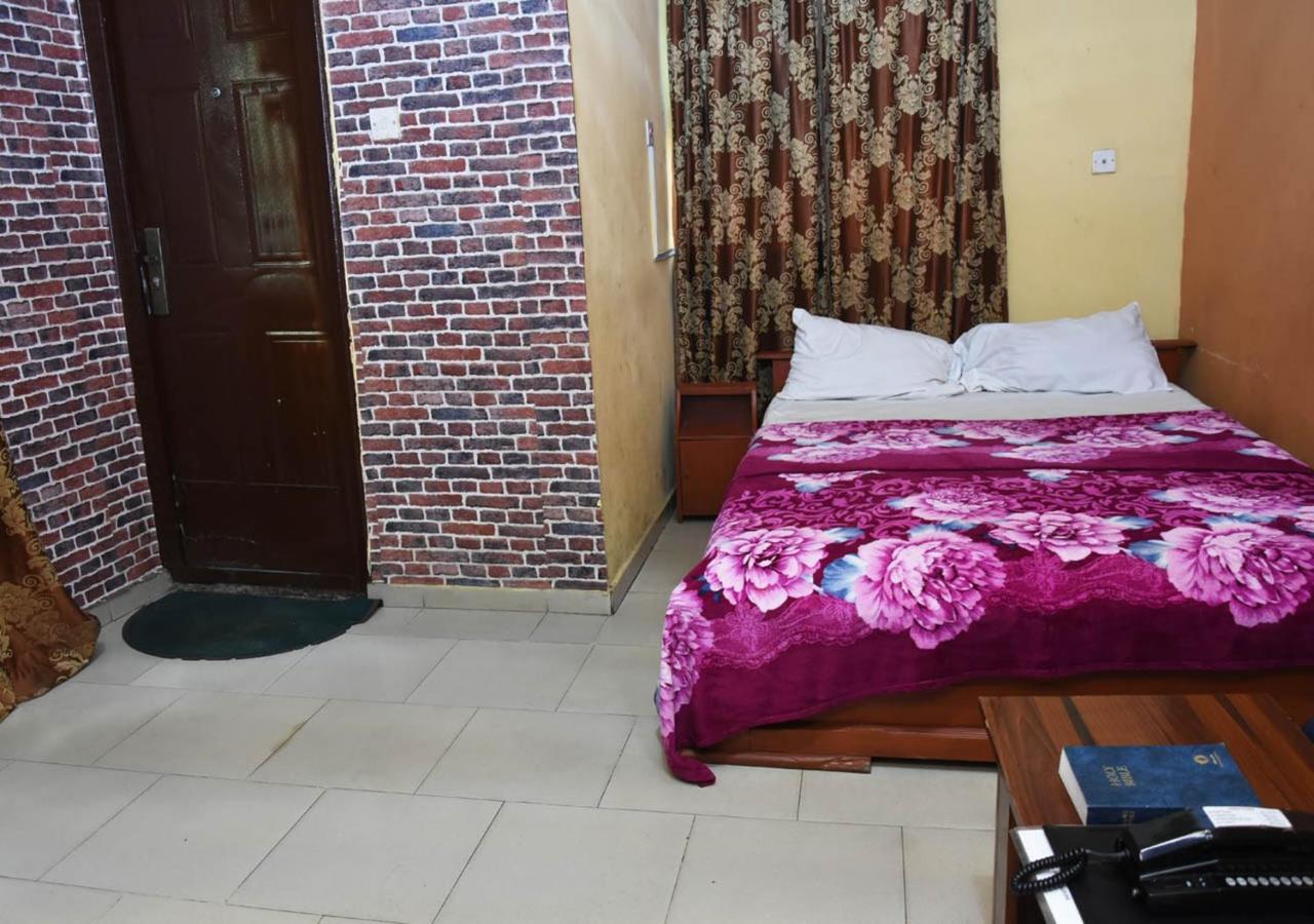 24-7 Electricity Agore Hotels And Suites Ltd Awoyaya Exterior foto